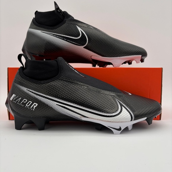 Nike Other - NWOT Men's Size 12 Black And White Nike Vapor Edge Pro 360 WD Football Cleats